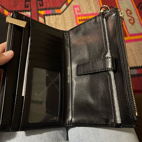 NWOT Michael Kors black pebble double zip wristlet/wallet - Picture 3 of 5